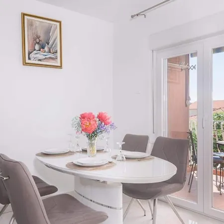 Διαμέρισμα Kety,trogir *