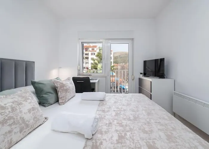 Kety,trogir * Trogir